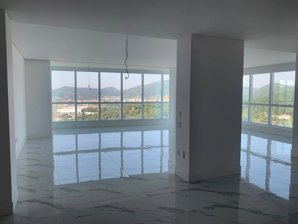 Apartamento, 3 quartos, 182 m² - Foto 2