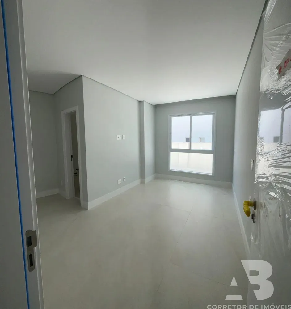 Apartamento, 4 quartos, 270 m² - Foto 1