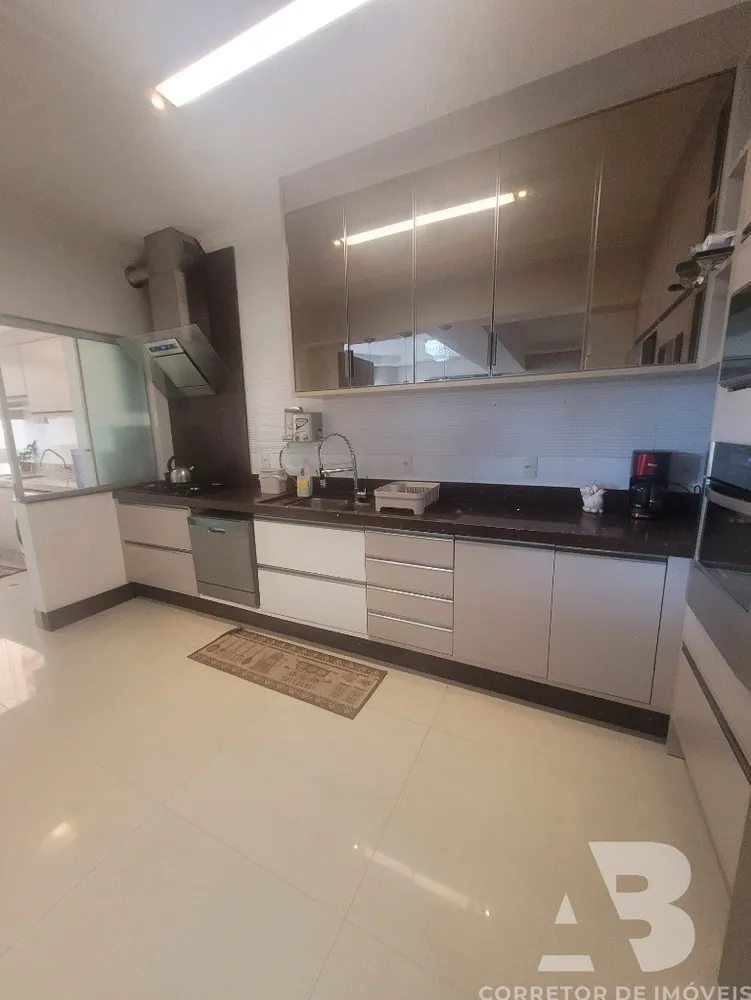 Apartamento, 3 quartos, 177 m² - Foto 1
