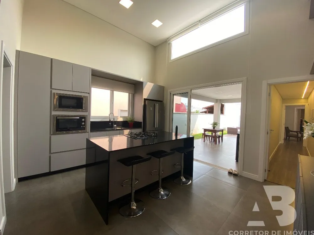 Casa, 3 quartos, 334 m² - Foto 2