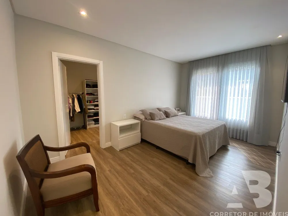 Casa, 3 quartos, 334 m² - Foto 15