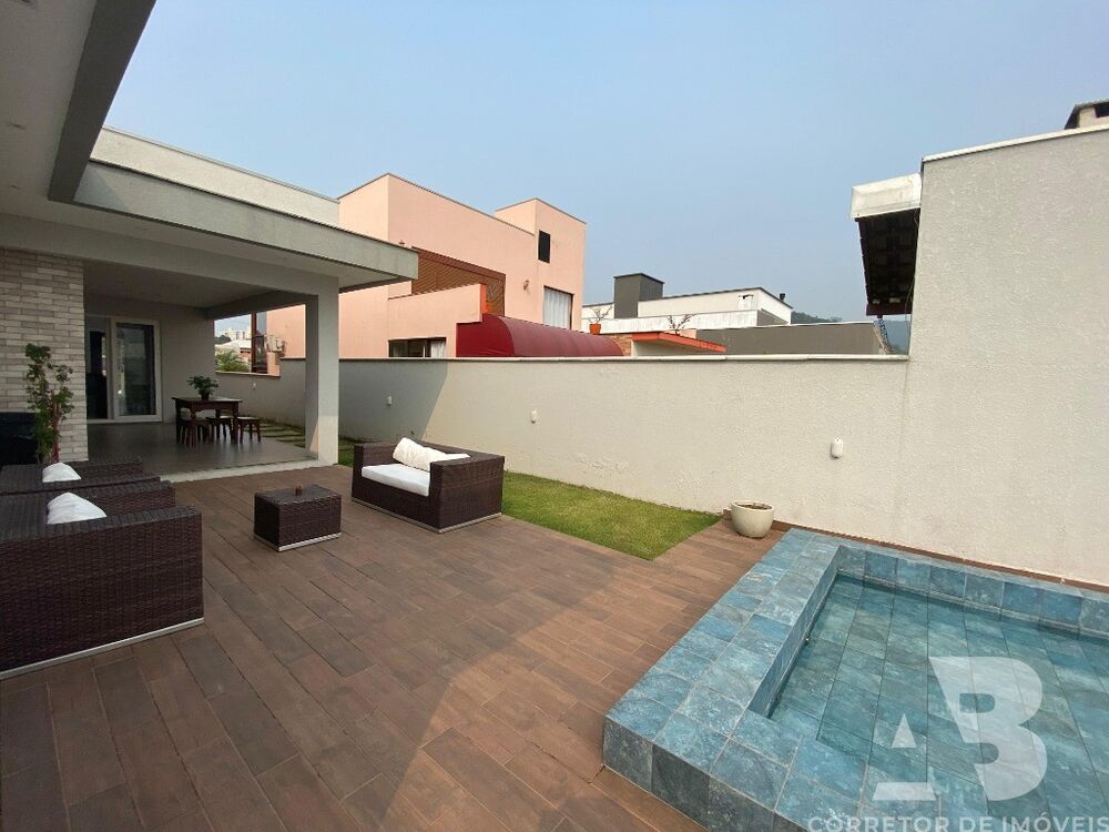 Casa, 3 quartos, 334 m² - Foto 3