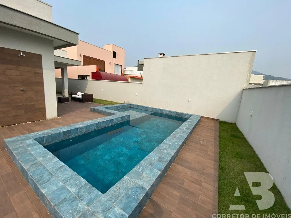 Casa, 3 quartos, 334 m² - Foto 9