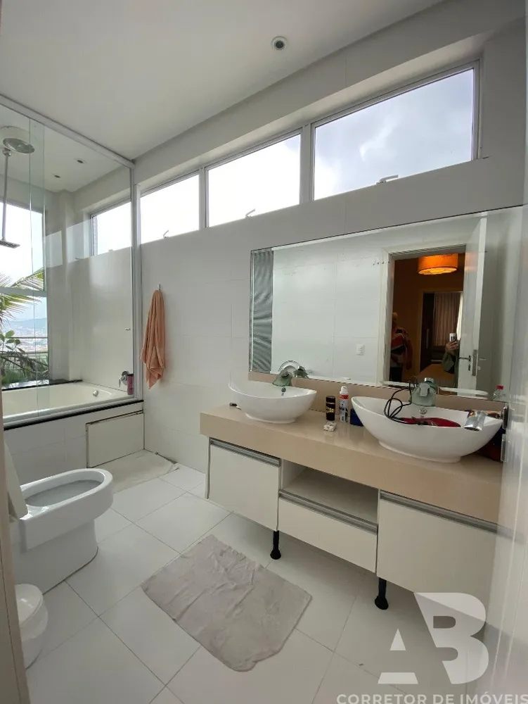 Apartamento, 5 quartos - Foto 1