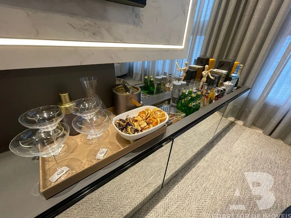 Cobertura, 3 quartos, 240 m² - Foto 2