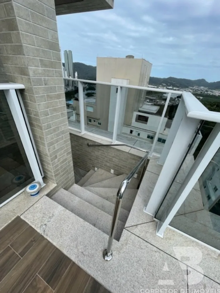 Cobertura, 3 quartos, 240 m² - Foto 6