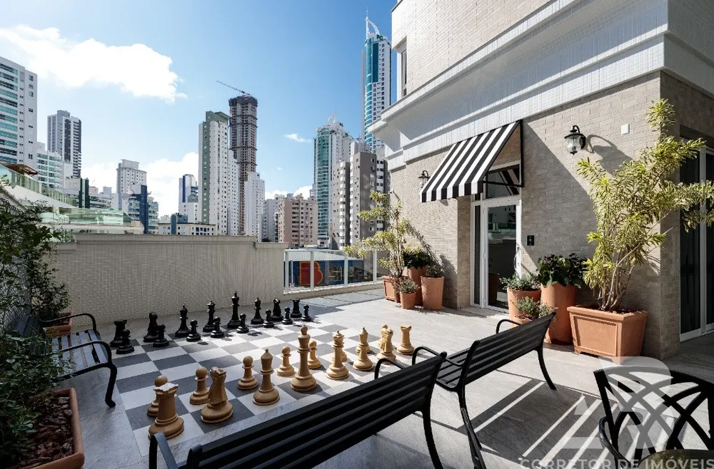 Cobertura, 3 quartos, 240 m² - Foto 1