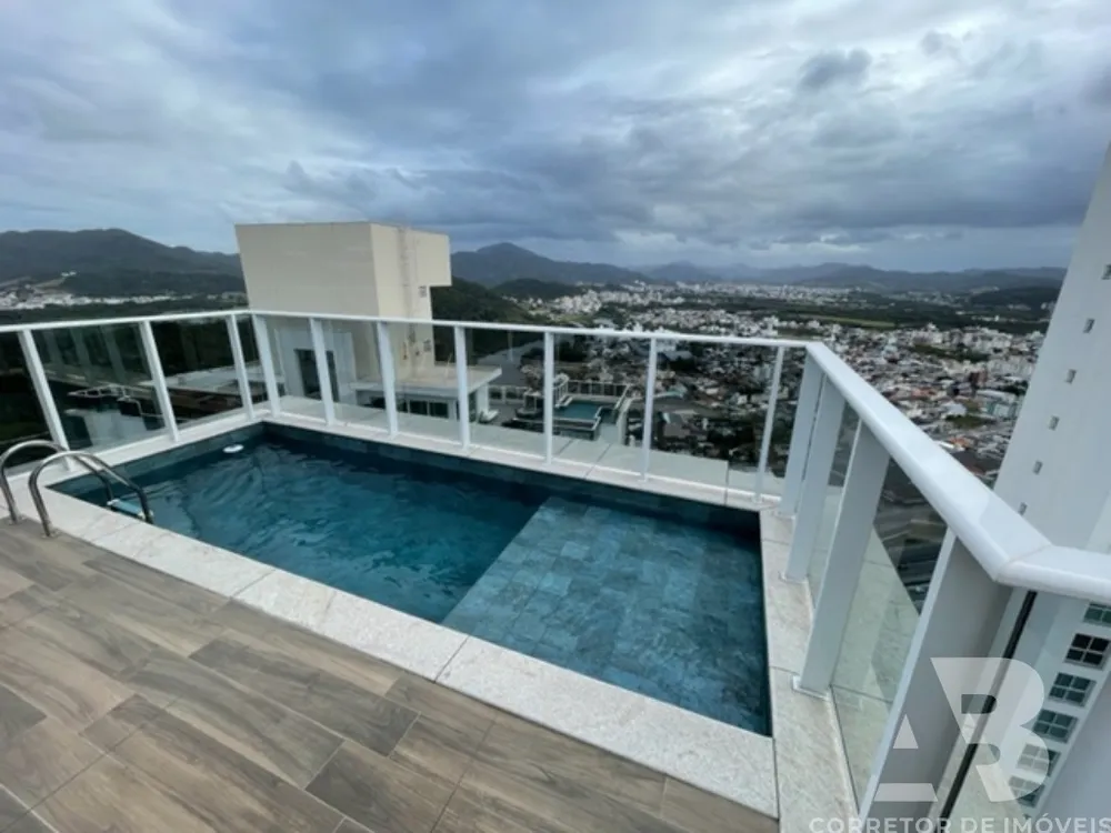 Cobertura, 3 quartos, 240 m² - Foto 3