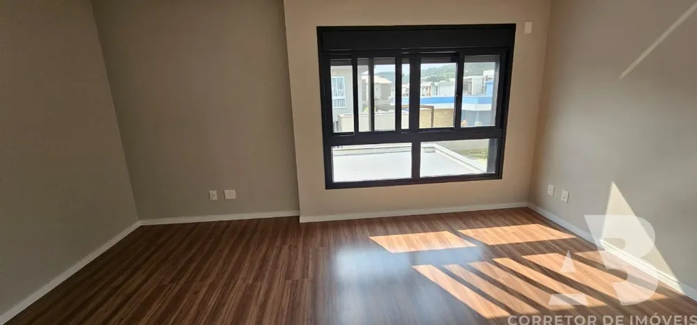 Casa, 4 quartos, 286 m² - Foto 4