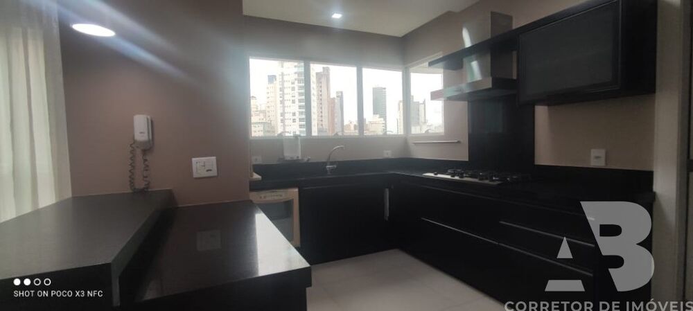 Apartamento, 3 quartos, 130 m² - Foto 1