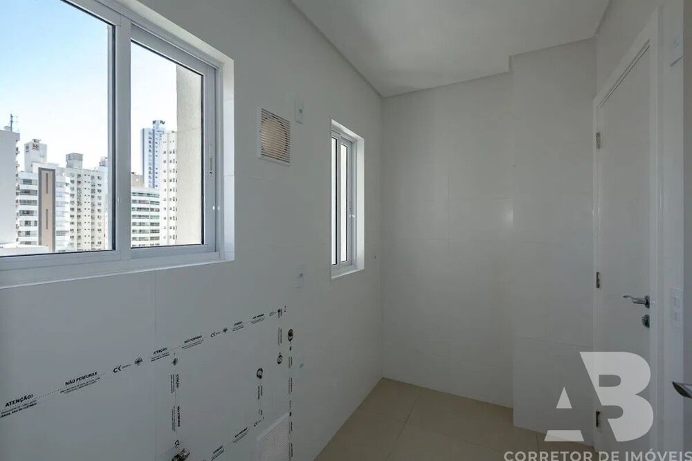 Apartamento, 3 quartos, 172 m² - Foto 2