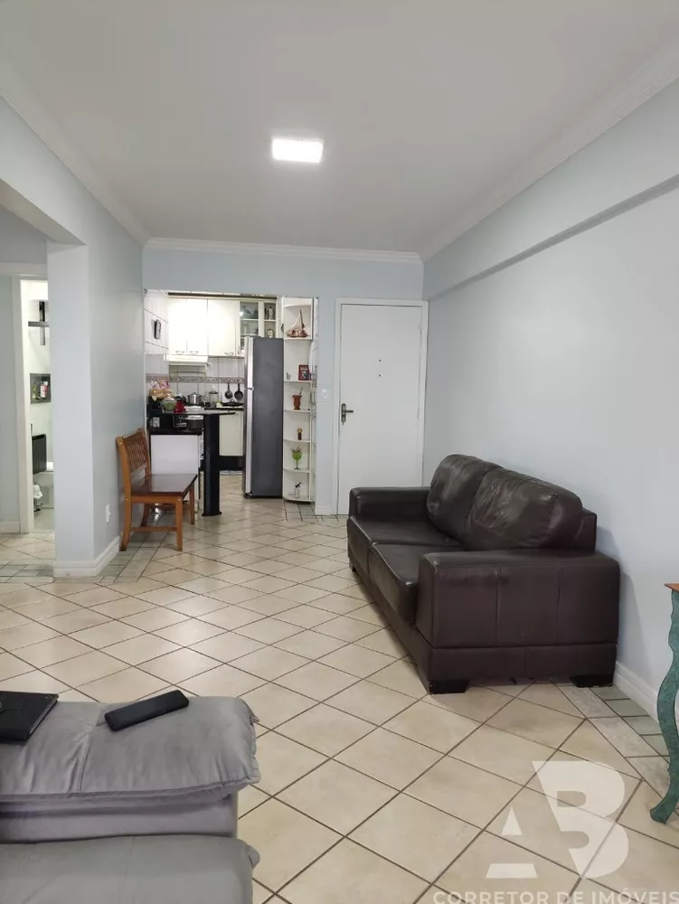 Apartamento à venda com 2 quartos, 166m² - Foto 2