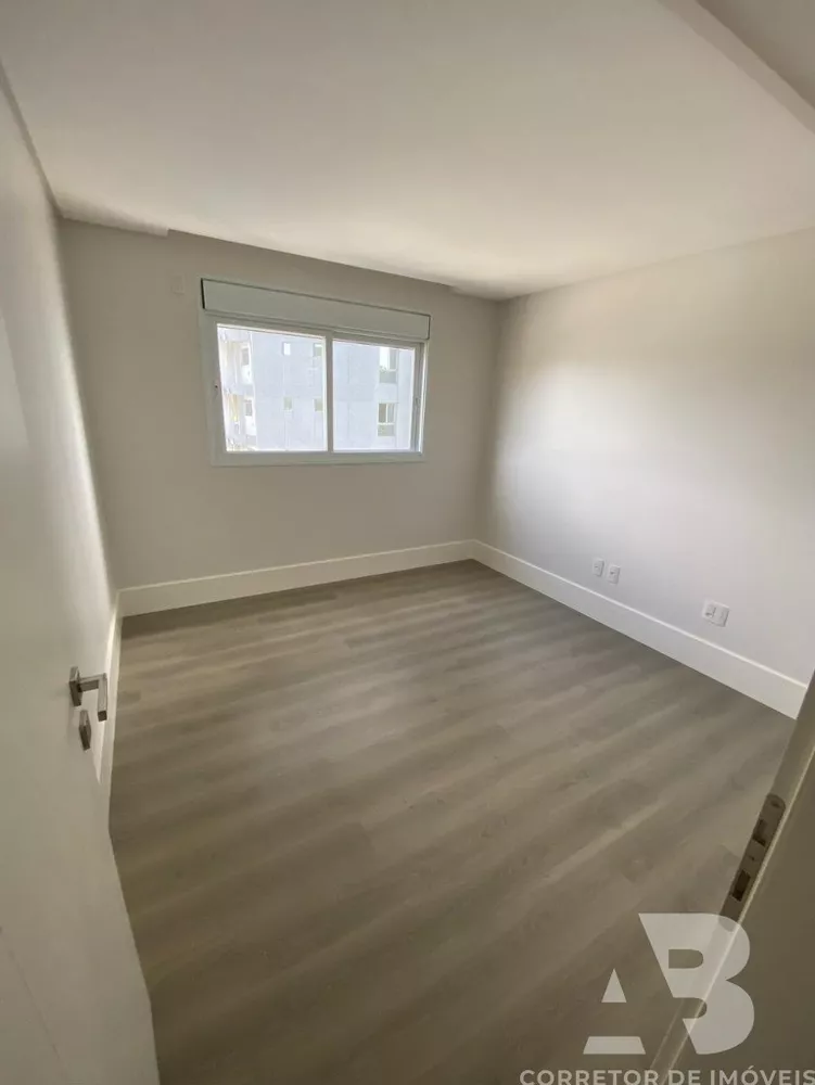 Apartamento, 4 quartos, 237 m² - Foto 2