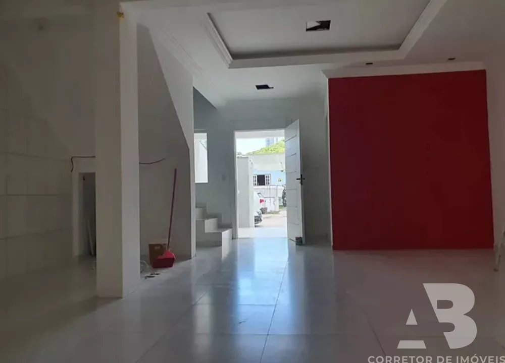 Casa à venda com 3 quartos, 200m² - Foto 4