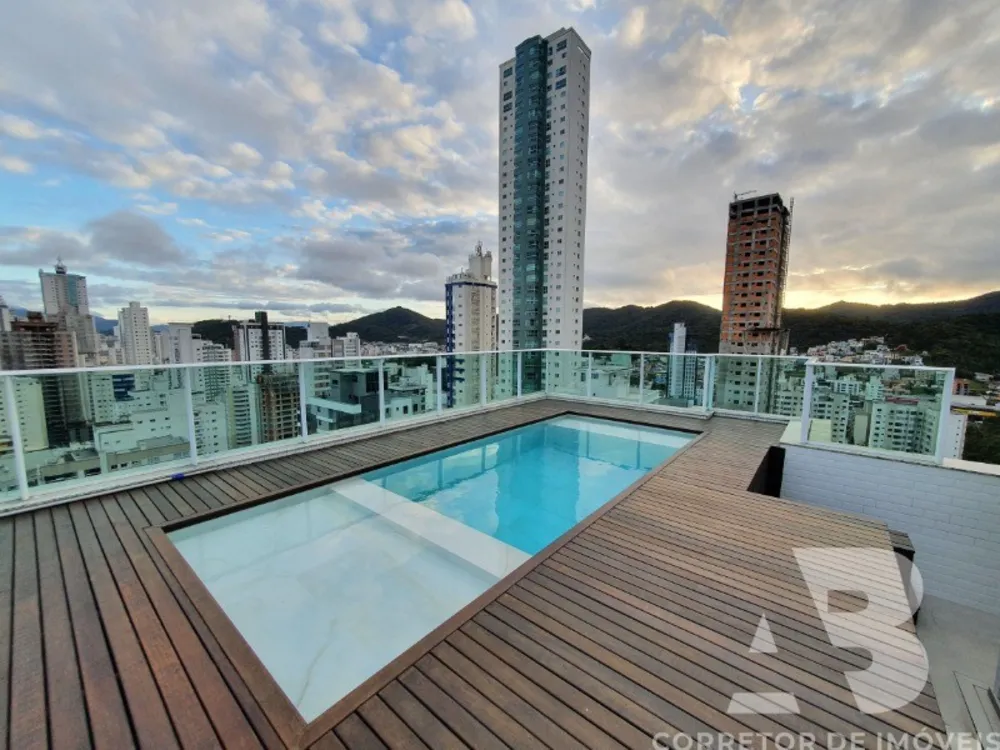 Cobertura, 3 quartos, 268 m² - Foto 4