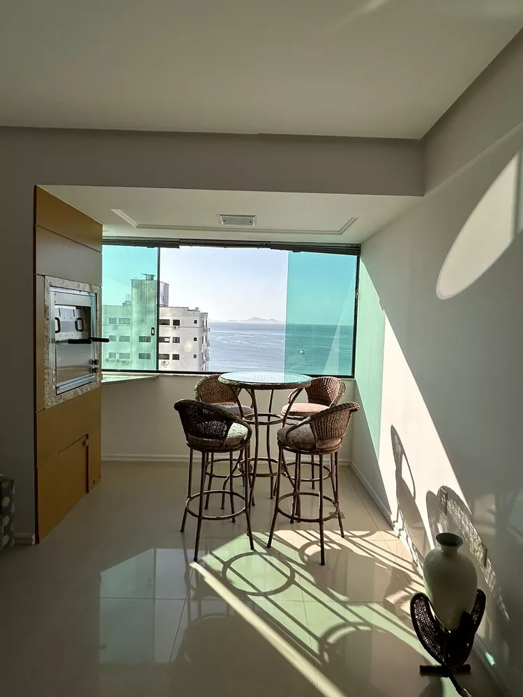 Apartamento à venda com 3 quartos, 140m² - Foto 4