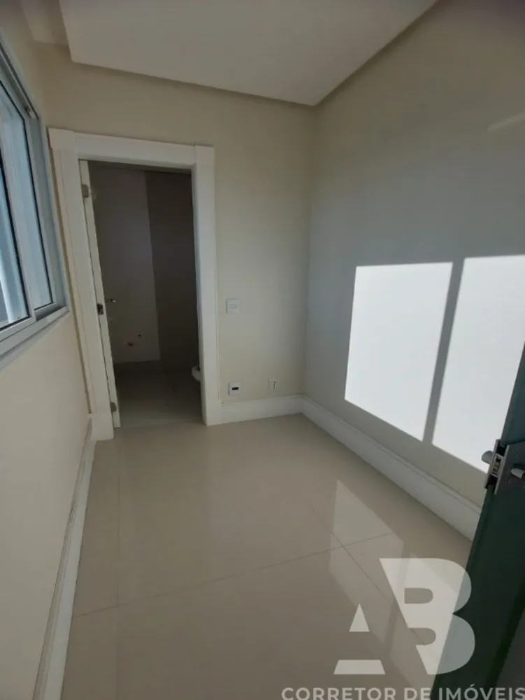 Cobertura, 3 quartos, 245 m² - Foto 6