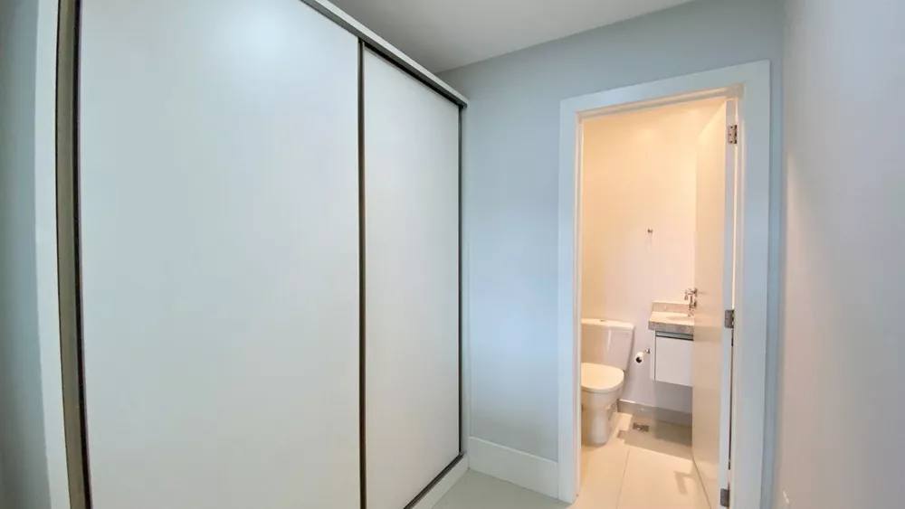 Apartamento, 3 quartos, 199 m² - Foto 2