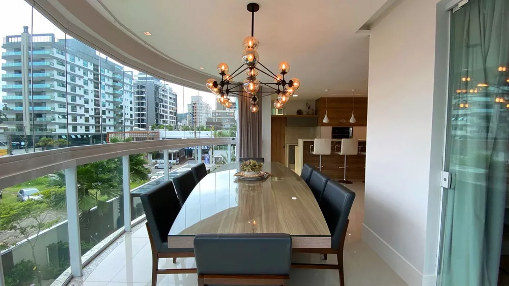 Apartamento, 3 quartos, 199 m² - Foto 1