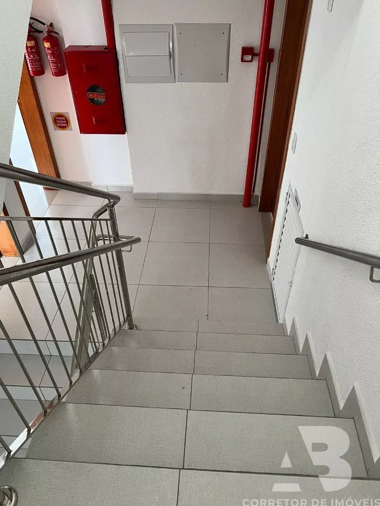 Apartamento à venda com 2 quartos, 85m² - Foto 3