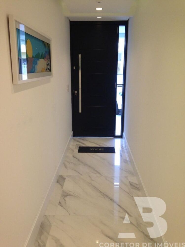 Apartamento à venda com 3 quartos, 108m² - Foto 2