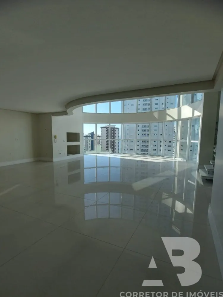 Apartamento, 4 quartos, 239 m² - Foto 4