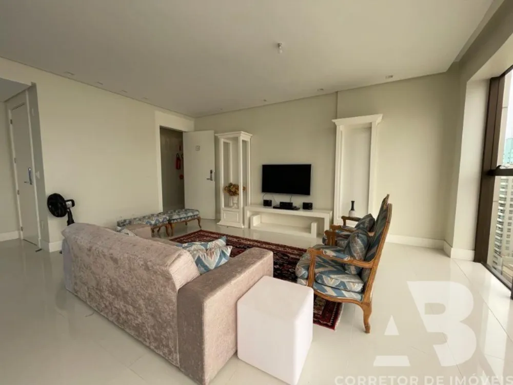 Apartamento, 3 quartos, 130 m² - Foto 2