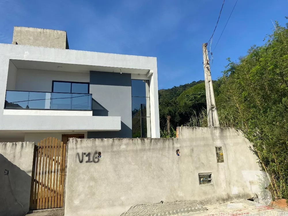 Casa à venda com 3 quartos, 300m² - Foto 3