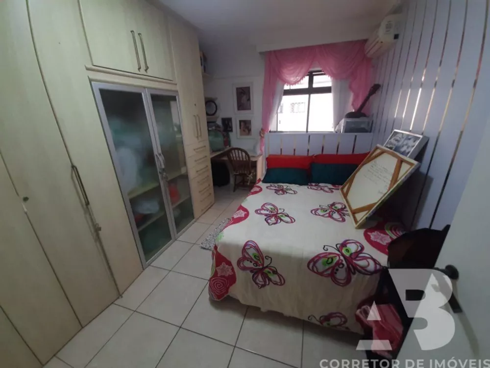 Apartamento, 3 quartos, 222 m² - Foto 2