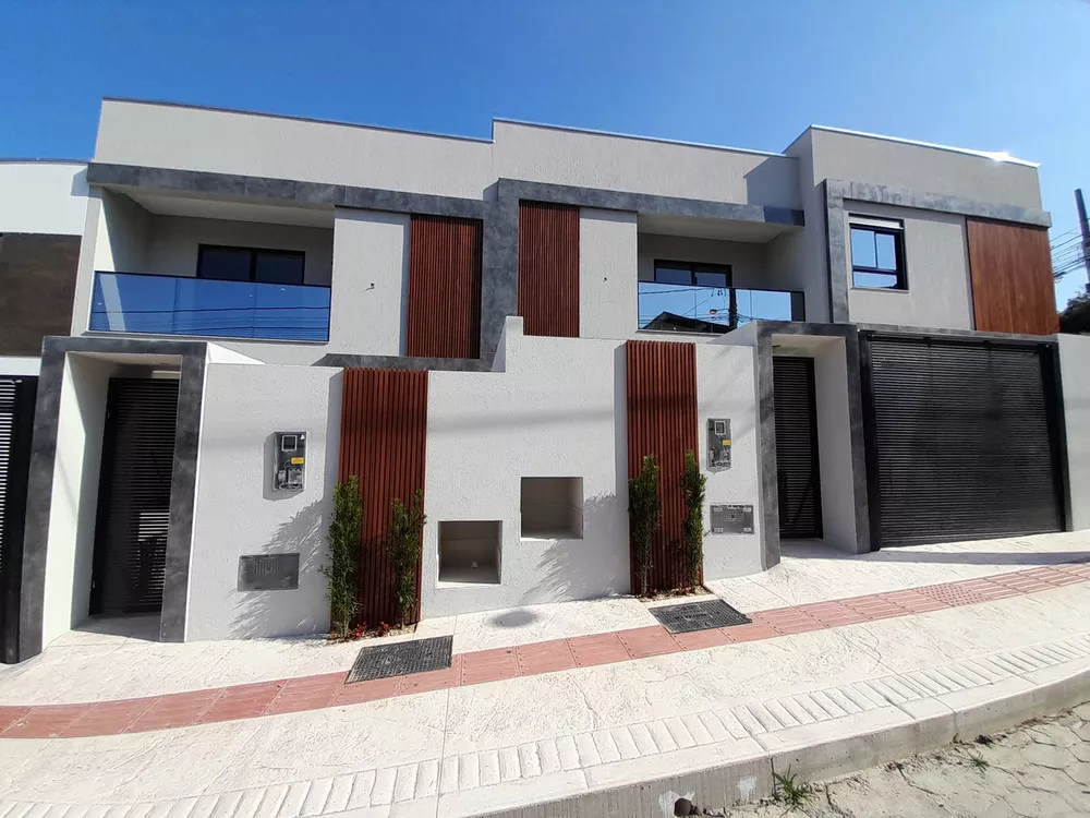 Casa à venda com 3 quartos, 162m² - Foto 2