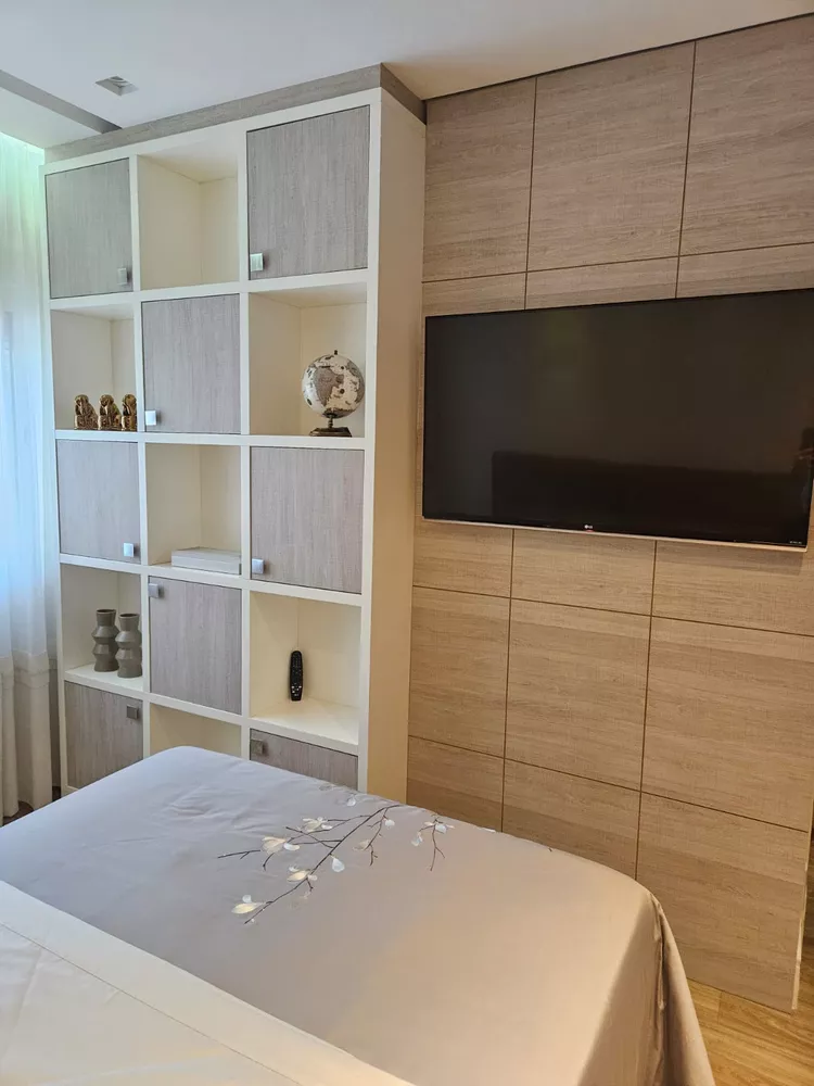 Apartamento à venda com 3 quartos, 186m² - Foto 2