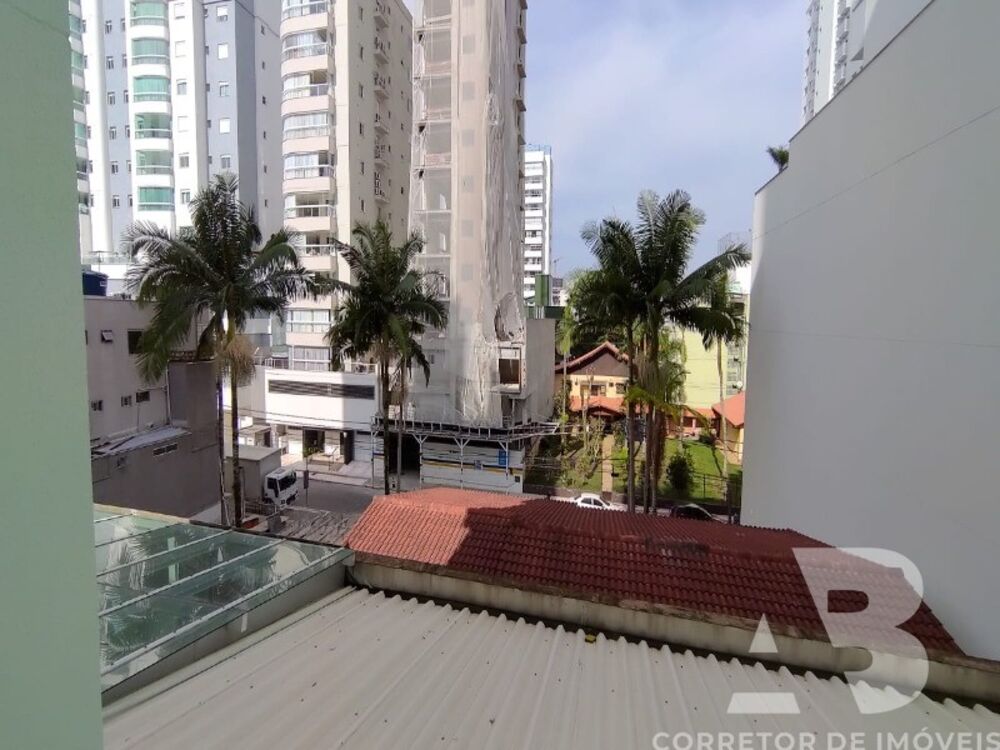 Apartamento para alugar com 3 quartos, 97m² - Foto 8