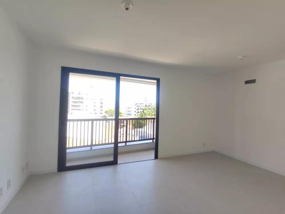 Apartamento à venda com 1 quarto, 45m² - Foto 2