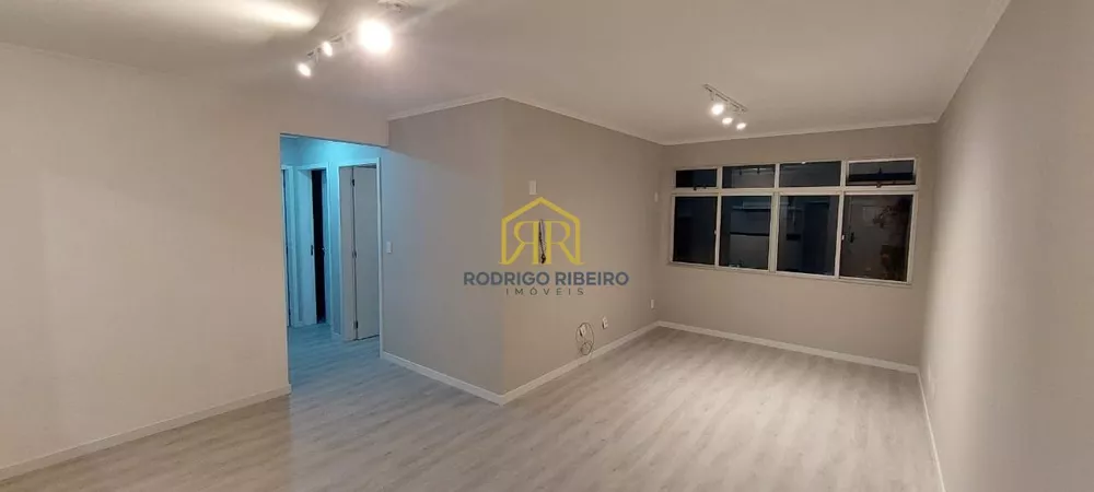 Apartamento à venda com 3 quartos, 72m² - Foto 1