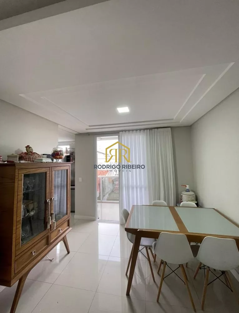 Apartamento à venda com 2 quartos, 74m² - Foto 1