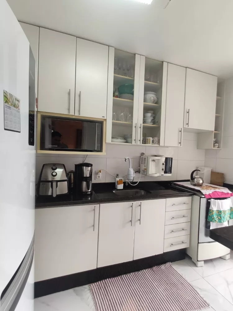 Apartamento à venda com 1 quarto, 42m² - Foto 2