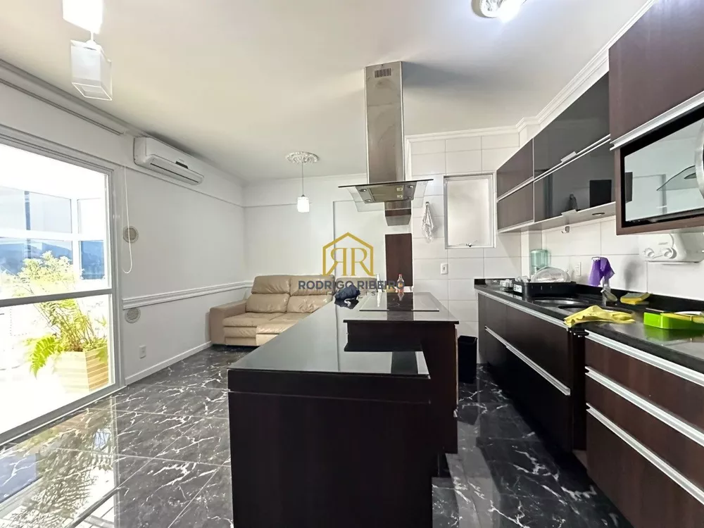 Cobertura à venda com 2 quartos, 126m² - Foto 2