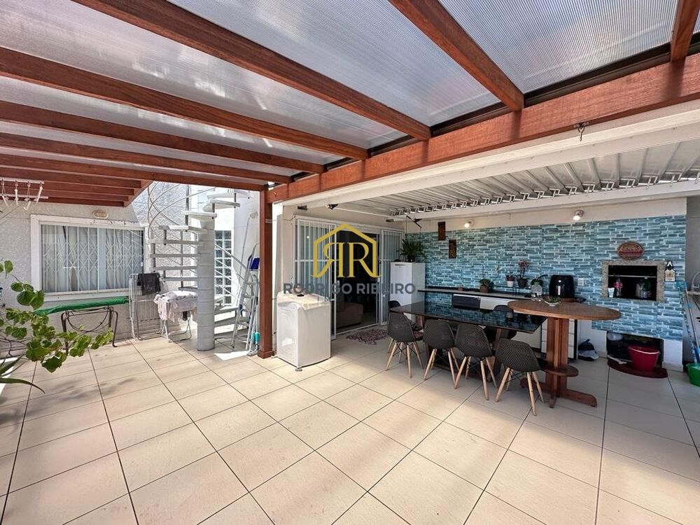 Cobertura, 3 quartos, 164 m² - Foto 1