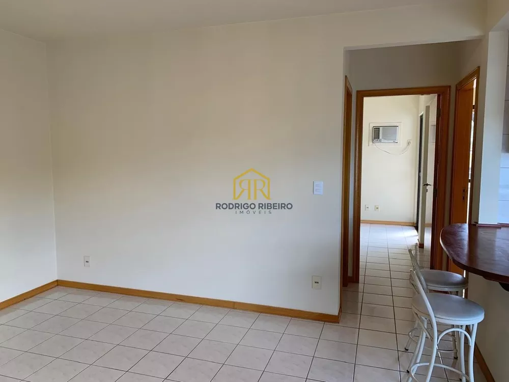 Apartamento à venda com 2 quartos, 61m² - Foto 4