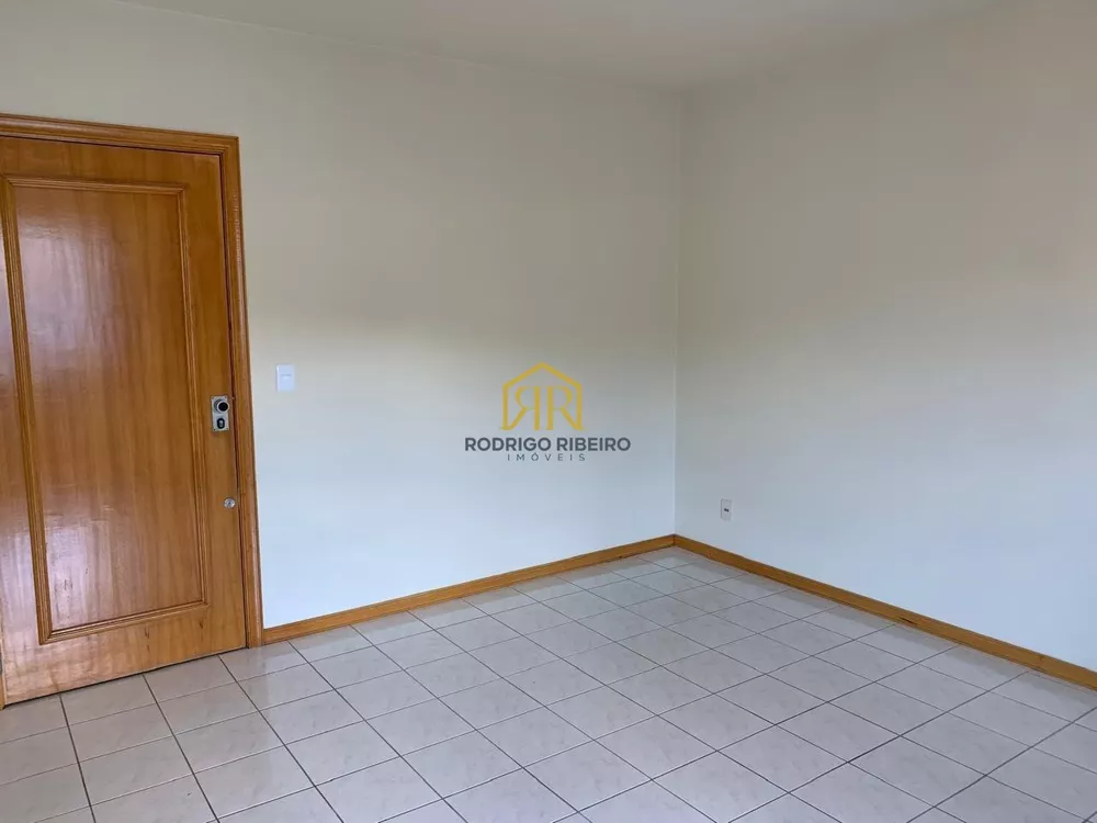 Apartamento à venda com 2 quartos, 61m² - Foto 3