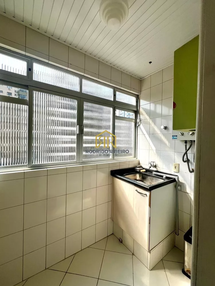 Apartamento à venda com 3 quartos, 97m² - Foto 11