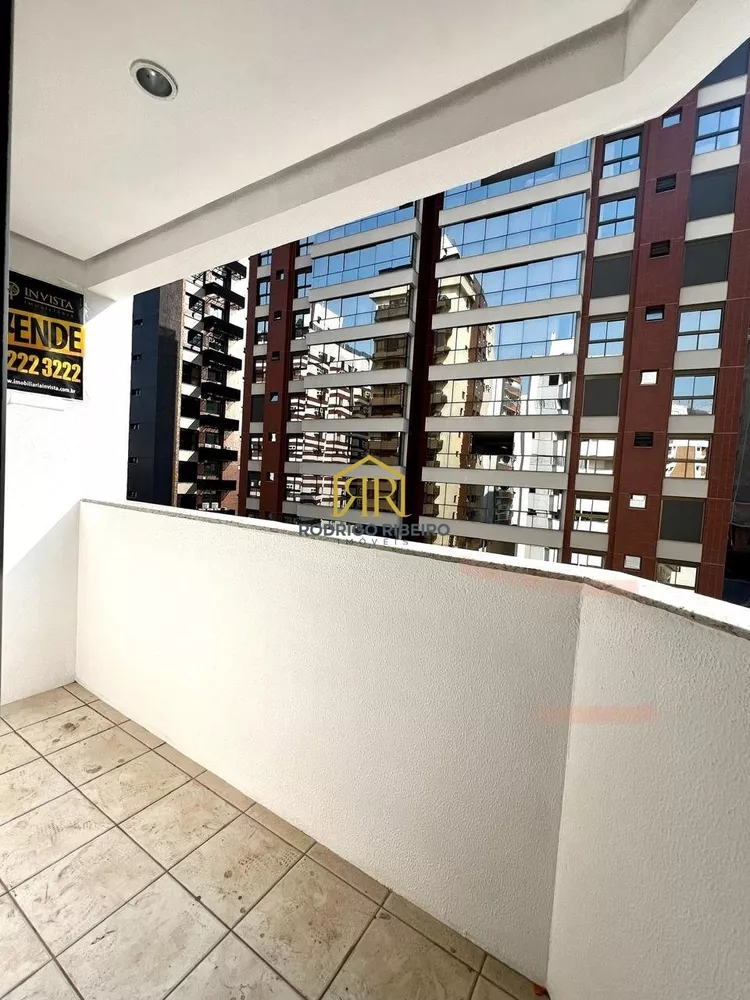 Apartamento à venda com 3 quartos, 97m² - Foto 4