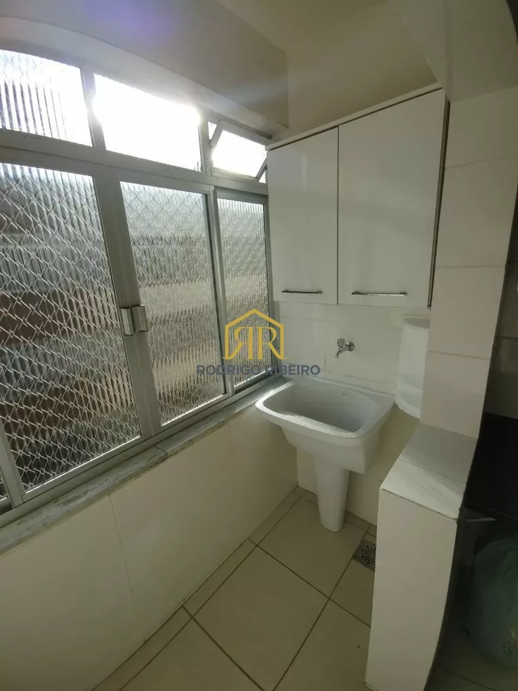 Apartamento à venda com 3 quartos, 64m² - Foto 4