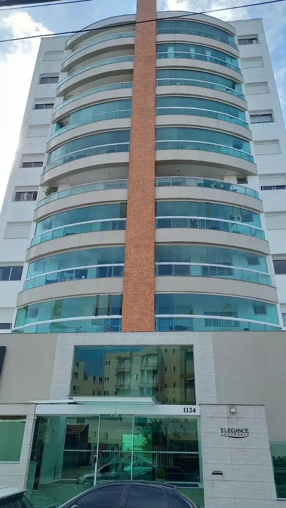 Apartamento à venda com 3 quartos, 106m² - Foto 2