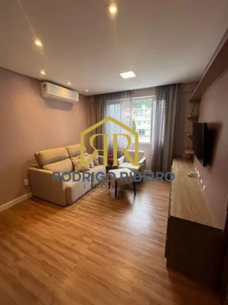 Apartamento à venda com 3 quartos, 77m² - Foto 1