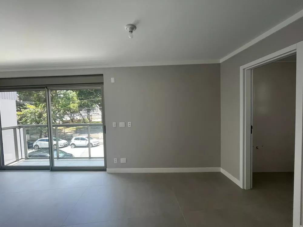 Apartamento à venda com 2 quartos, 150m² - Foto 8