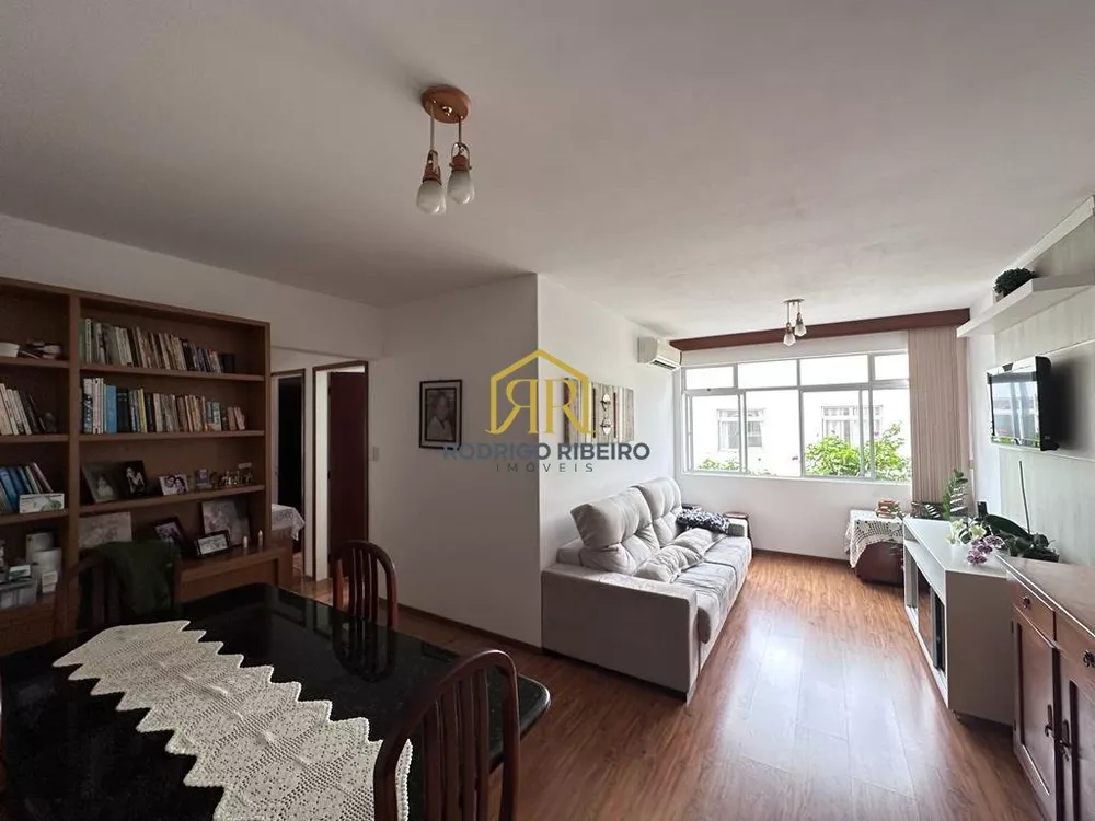 Apartamento à venda com 3 quartos, 72m² - Foto 1