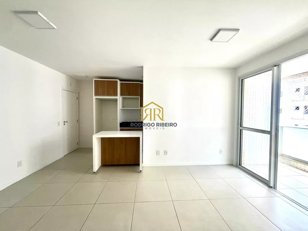 Apartamento à venda com 3 quartos, 97m² - Foto 3