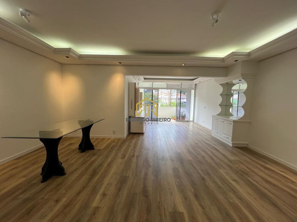 Apartamento, 3 quartos, 130 m² - Foto 2