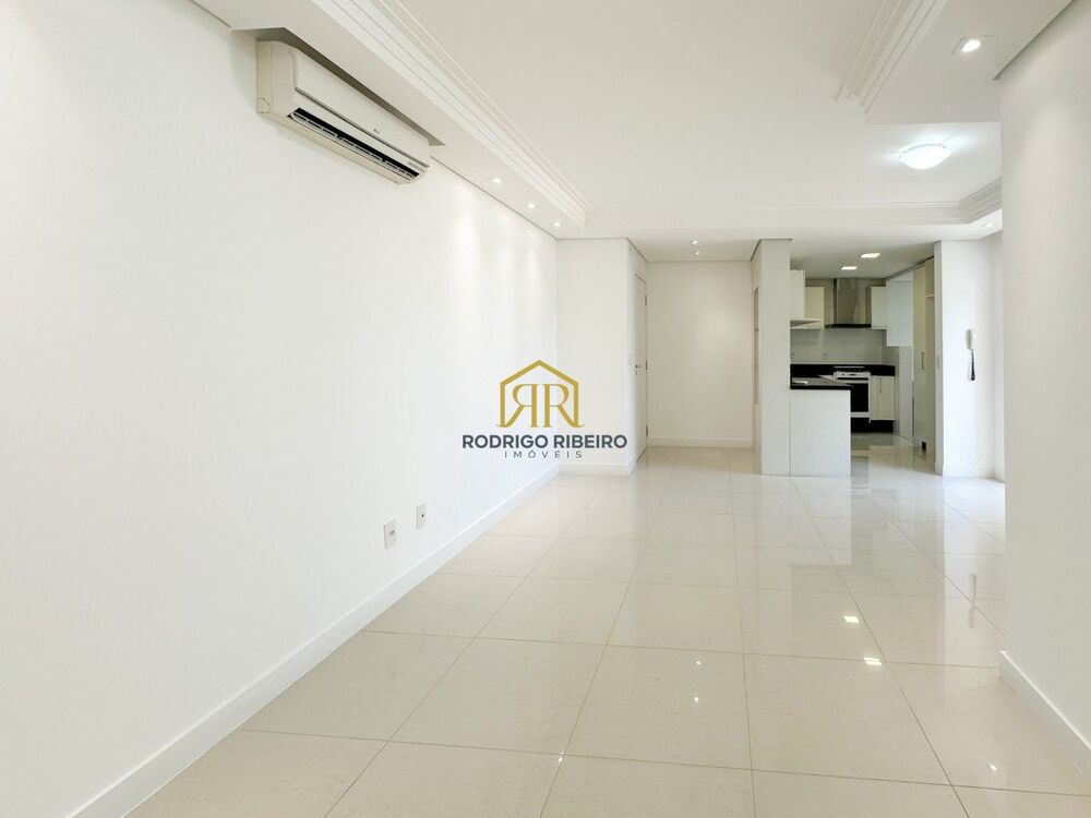 Apartamento à venda com 3 quartos, 90m² - Foto 4